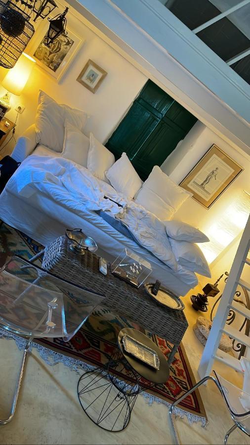 Hypate, Traditional Island Cottage Chalki Town Екстериор снимка